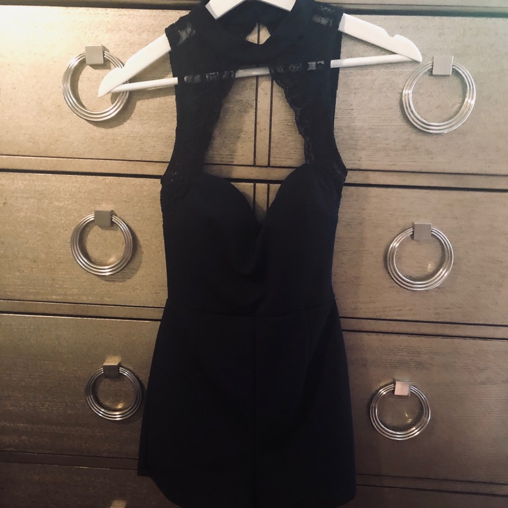 Forever 21 sexy sweet heart short jumper